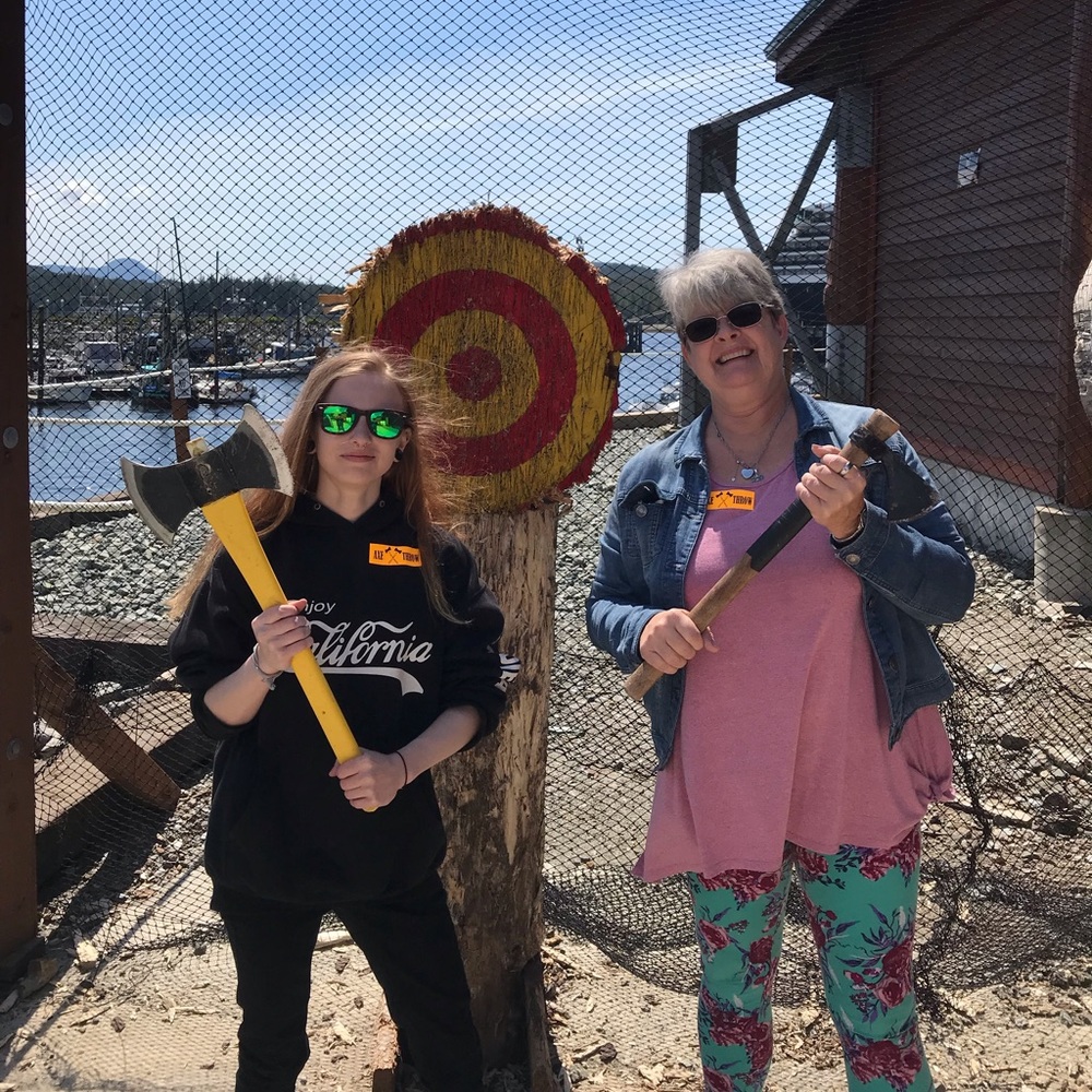 Meet your Posher, Kaela